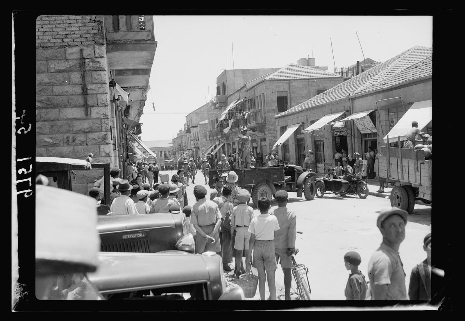 תלושים, תורים ושמועות: שוק מחנה יהודה בשנות הצנע