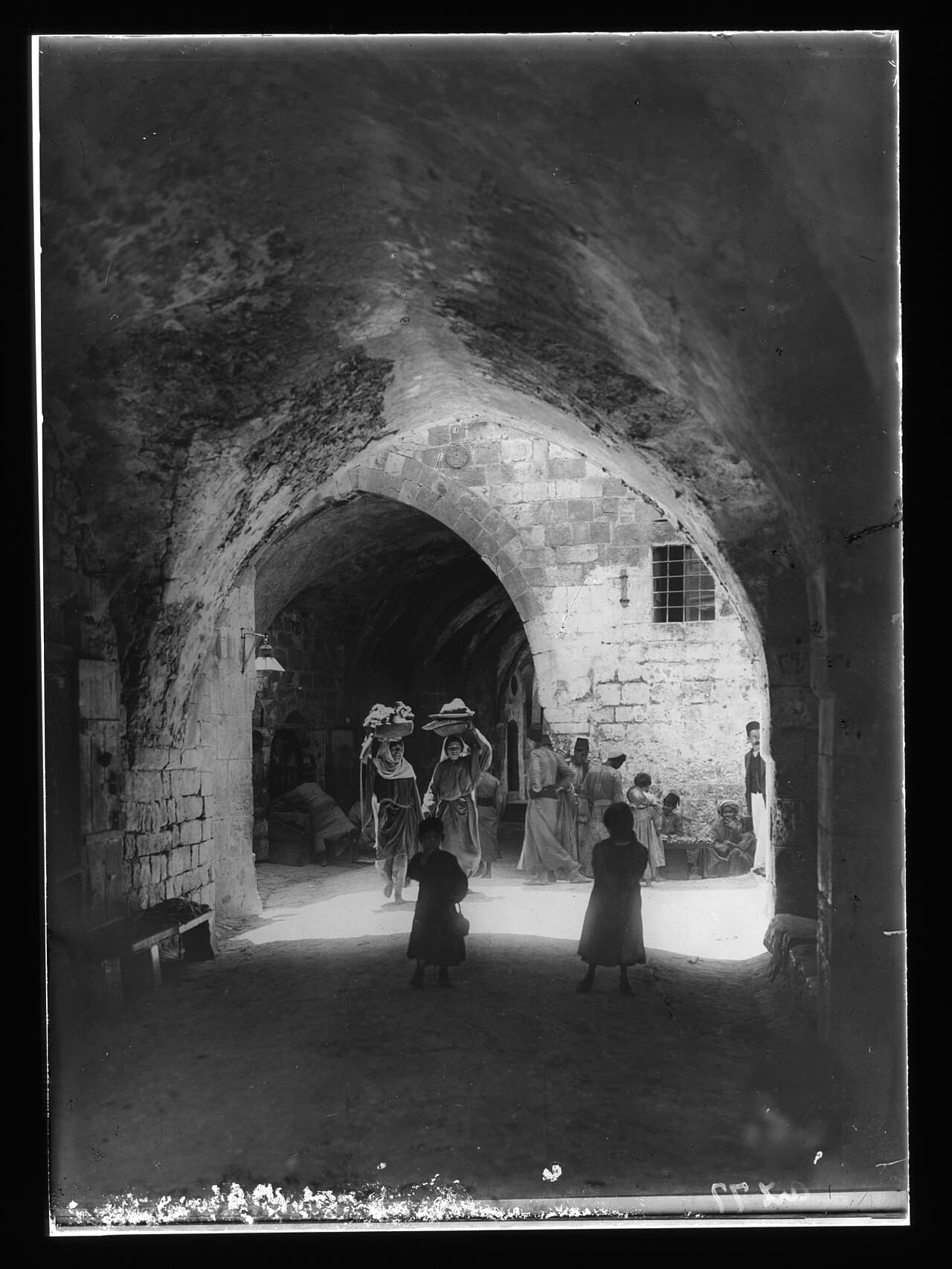כיכר לחם ומטען נסתר: ספטמבר 1977 בשוק מחנה יהודה